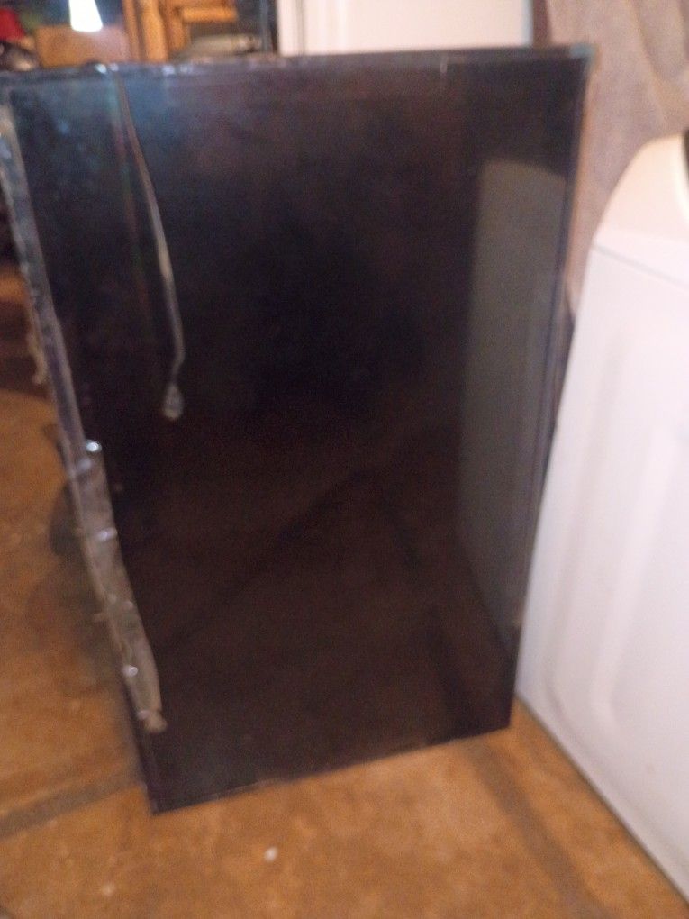 2 tvs