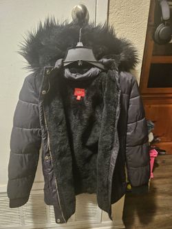 Guess Puffer Jacket