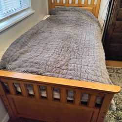 Sturdy Twin Storage Bed