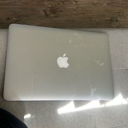 MacBook Air (2017 Model)