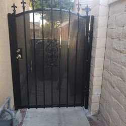 Side Gates