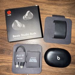 Beats Studio Buds 
