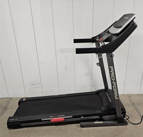 ProForm 305 CST Folding Treadmill
