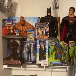 Superman , Batman Or Wonderman 