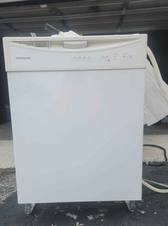 Dishwasher 