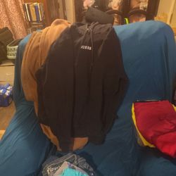 Women's Black Guess Brand Pullover Hoodie (SIZE: SMALL) IN GREAT CONDITION!