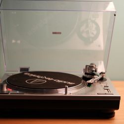 Audio-Technica AT-LP120-USB Direct Drive Turntable