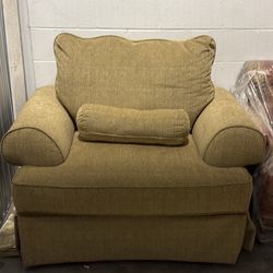 Oversized Chair -display Model