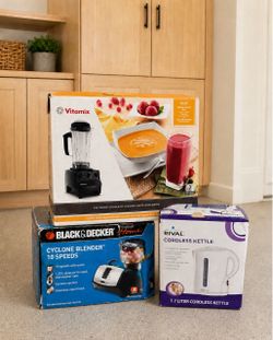 3-Piece Like NEW Black & Decker VITAMIX Blenders Kettle