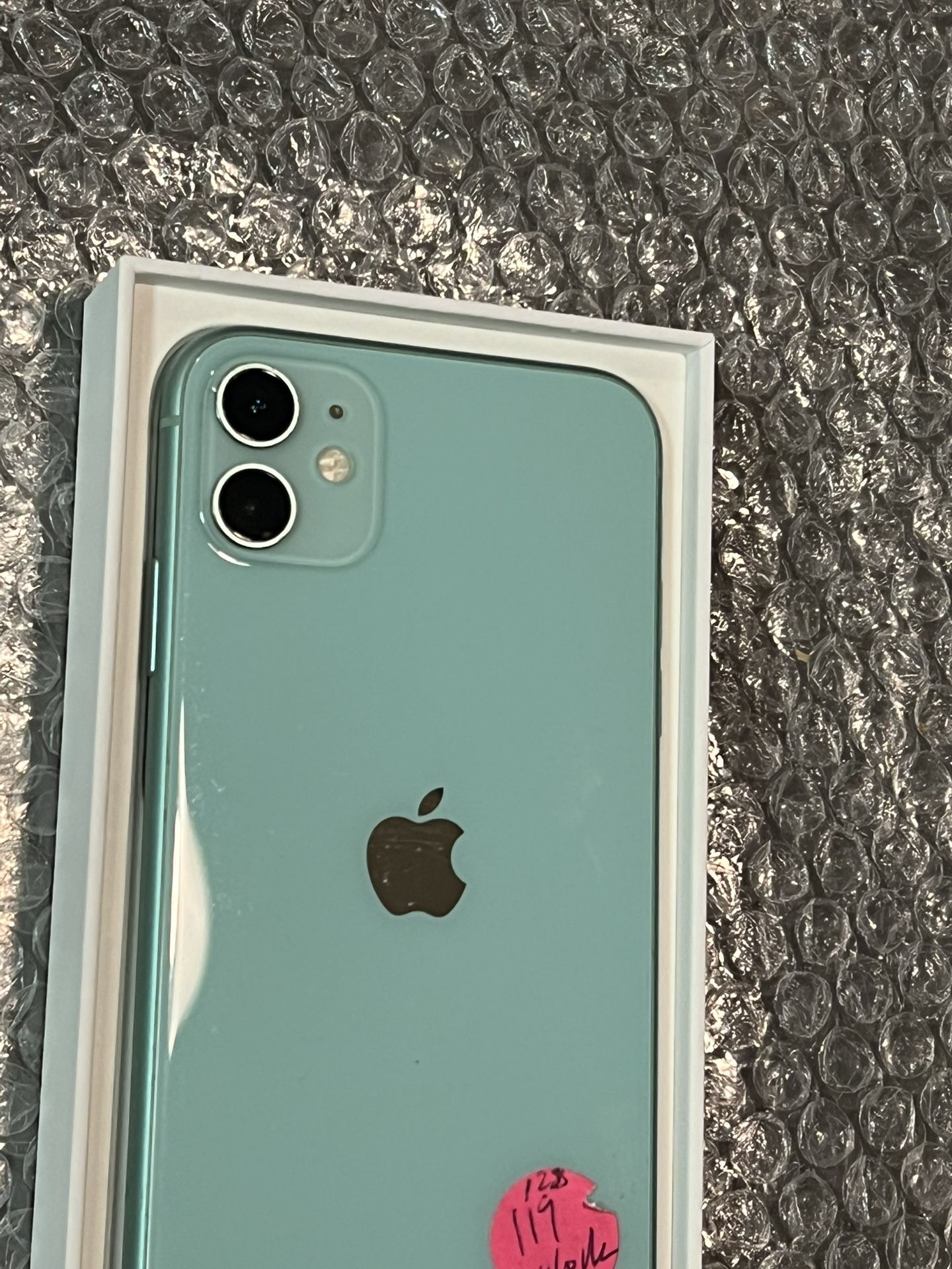 iPhone 11 128GB Green UNLOCKED