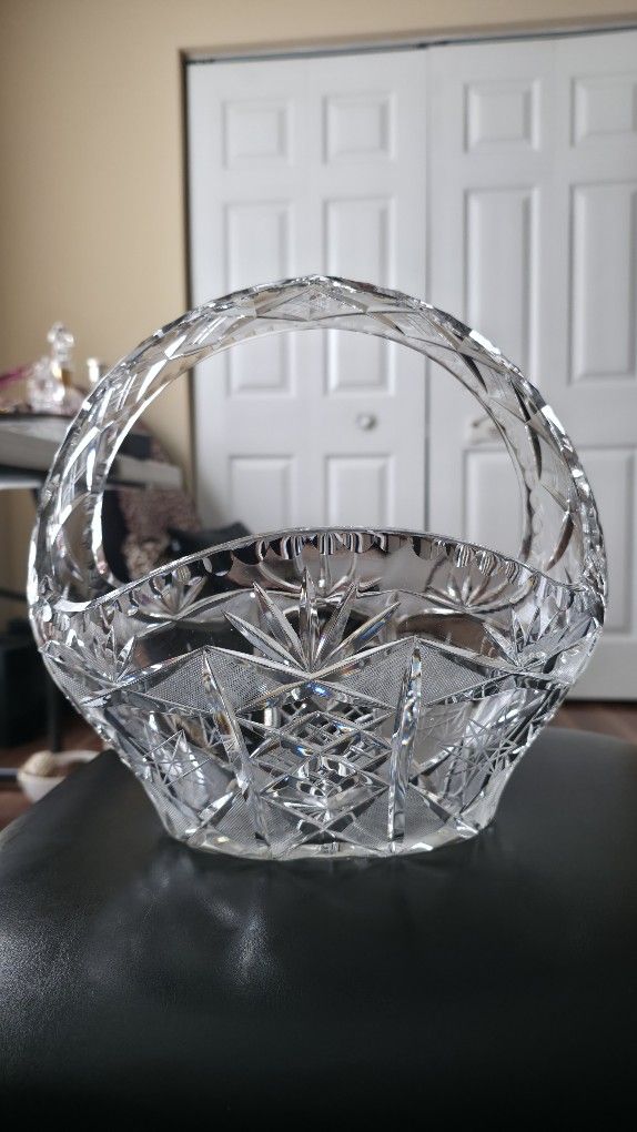 Vintage Crystal Basket Vase Glass Star