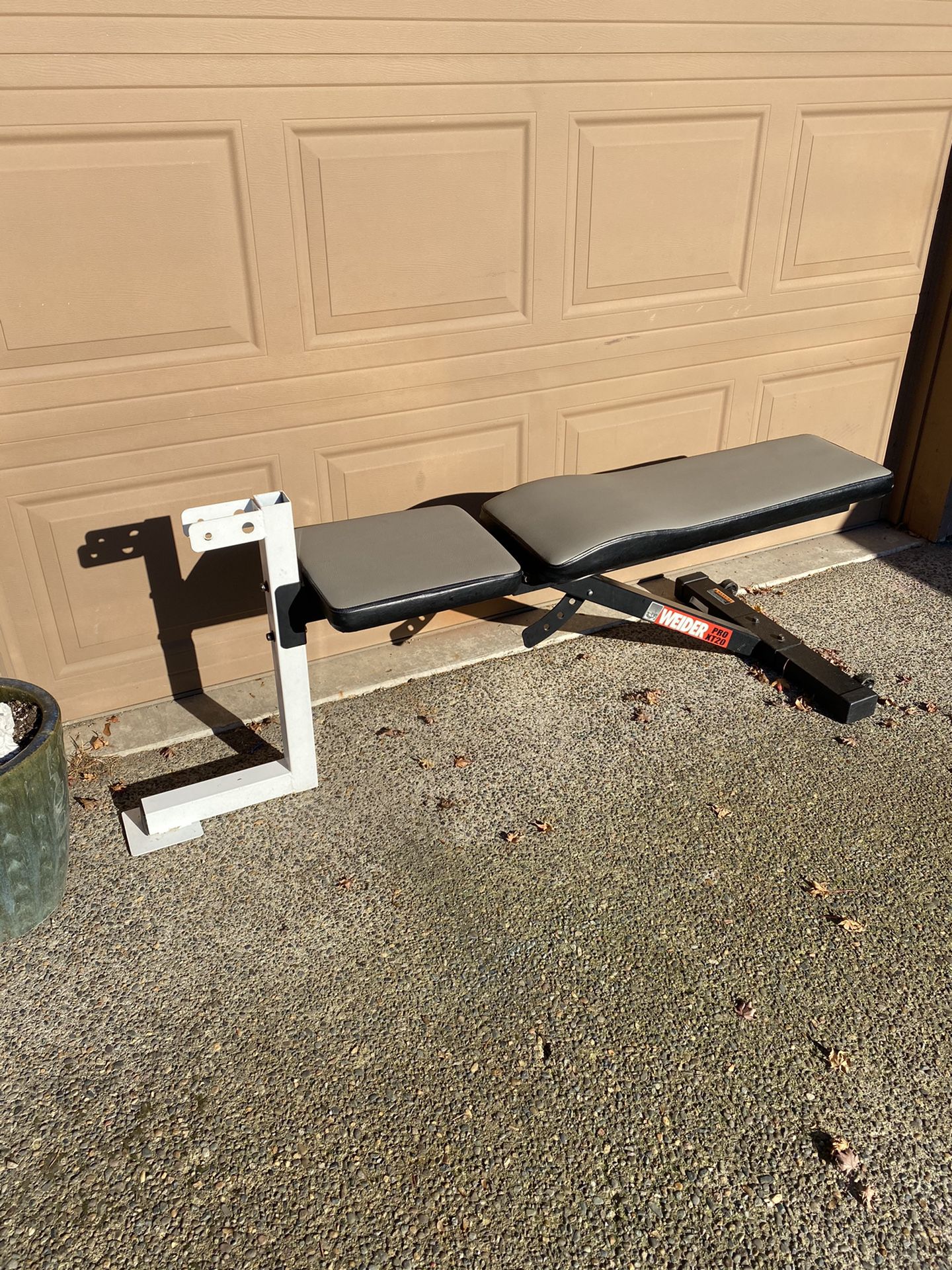 Weight Bench with Incline by Weider Pro