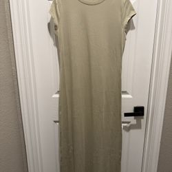 OLIVE DRESS   -SIZE MEDIUM   -BRAND NEW