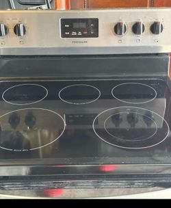 Frigidaire Electric Range