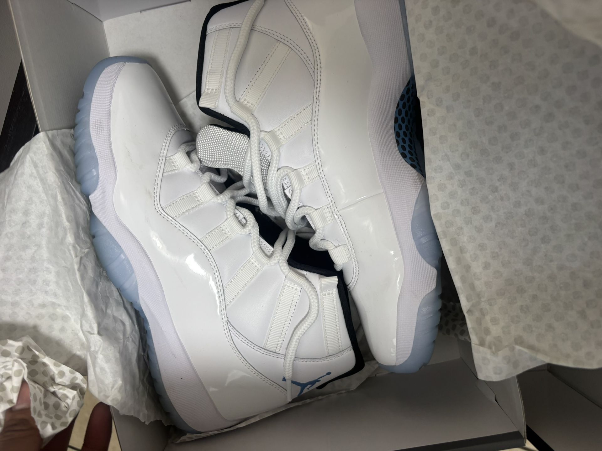 Nike Air Jordan 11 Retro "Legend Blue"