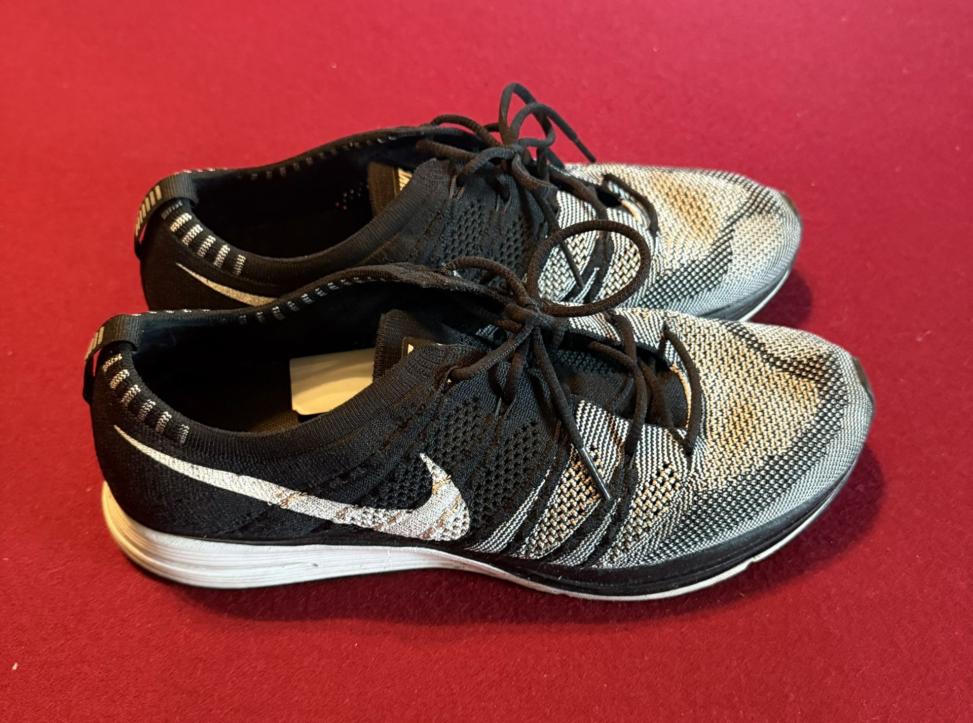 NIKE FLYKNIT TRAINERS “OREO” Nike Flyknit Trainer  main image 3