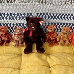 Lot of 12 Beanie Babies in very good conditions!! Wonderful collection!