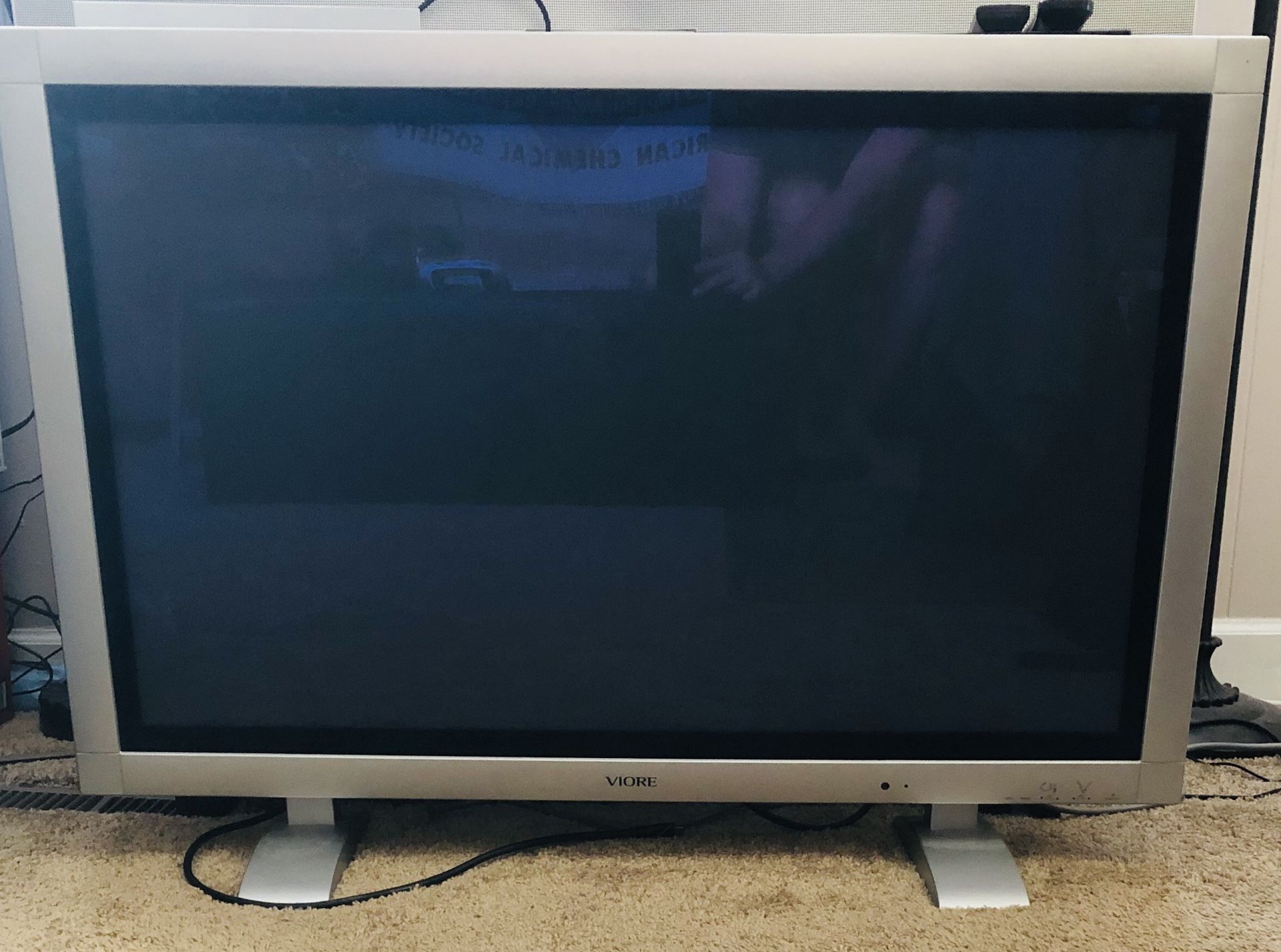 Viore 42 Inch TV