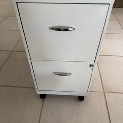 2-Drawer Rolling File Cabinet 