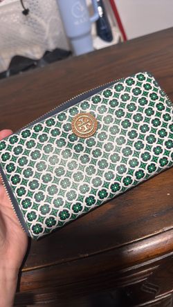 Tory Burch Wallet