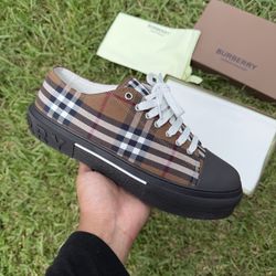 Dark Brown Burberry Low top 