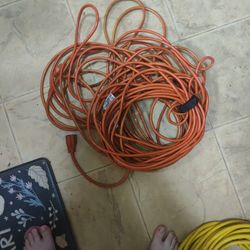 100 Ft Extension Cord