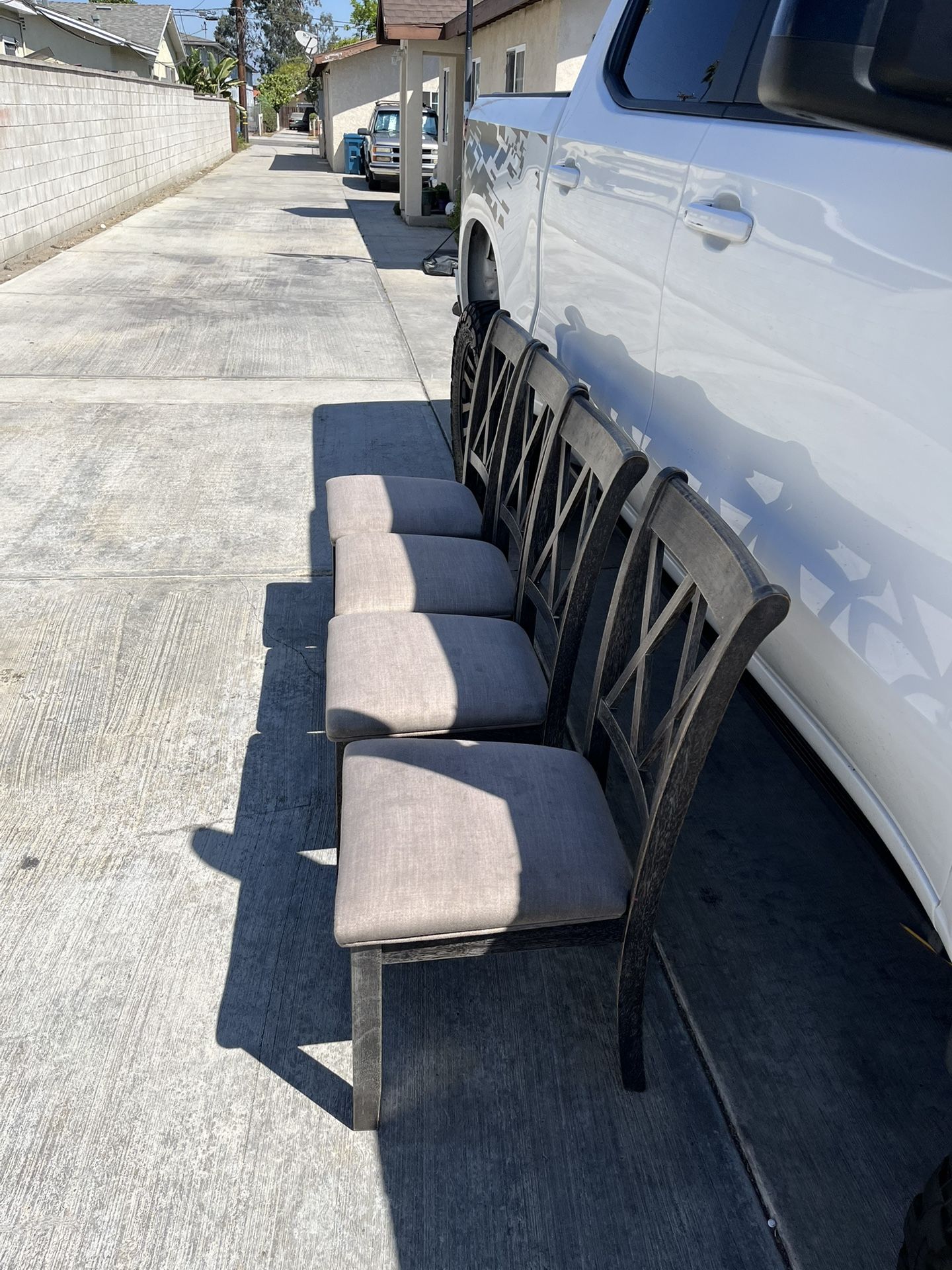 4 Chairs And Table Like New Condition Grey