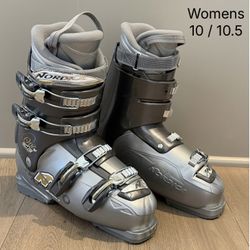 Womens Nordica Ski Boots (Size 10 / 10.5)