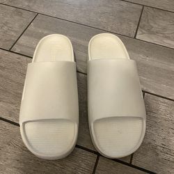 Nike slides
