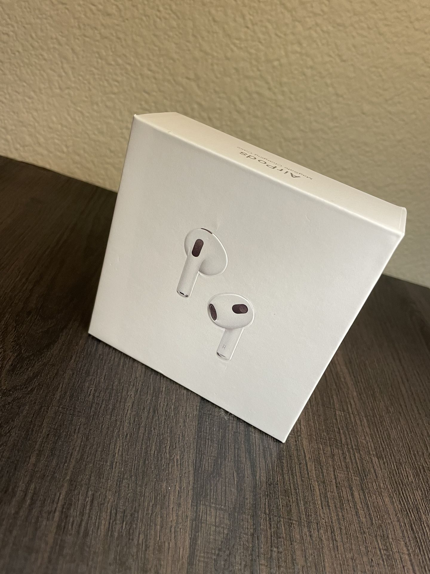 *BRAND NEW* AirPods 3rd Generation With Wireless MagSafe Charging Case