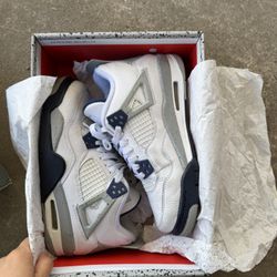 Air Jordan 4 Midnight Navy