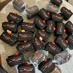 Milwaukee Battery Forge12hd