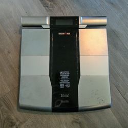 Tanita Ironman RD-545IM - Segmented Body Composition Scale