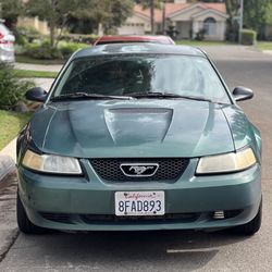 Ford Mustang V6 2000 