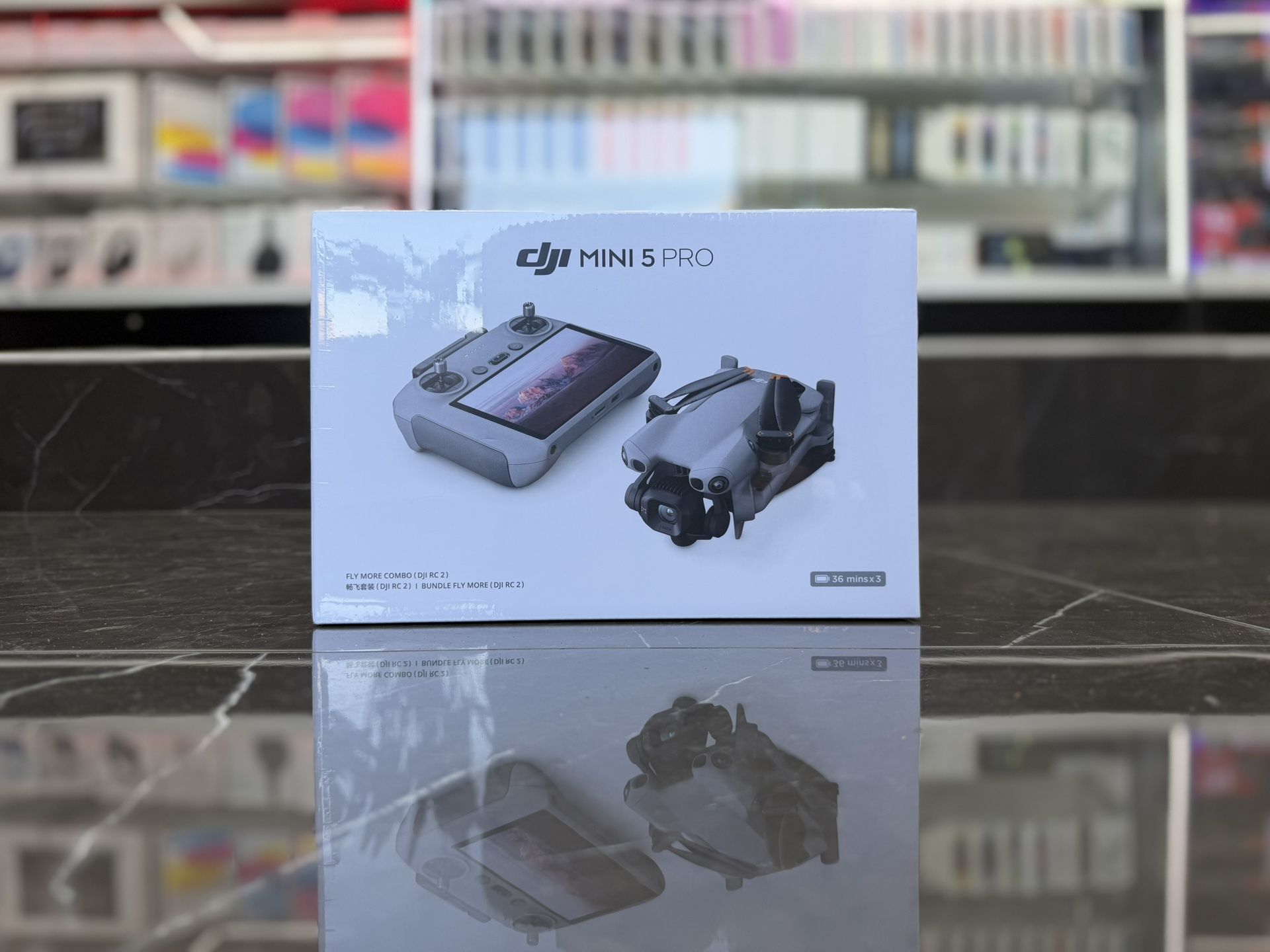 DJI Mini 5 Pro Fly More Combo ((Take It Home In Payments/ llévatelo a casa en pagos)