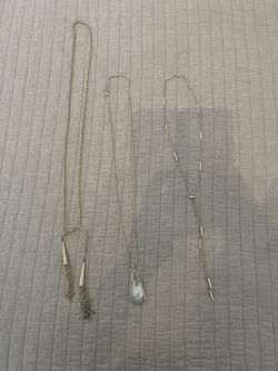 Gold Kendra Scott Necklaces