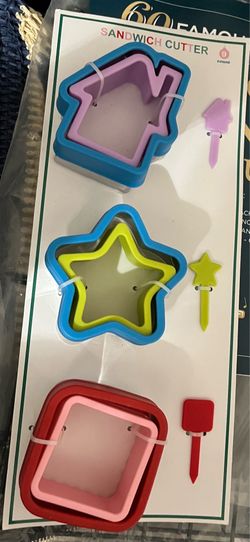 Super fun sandwich cutters in different shapes and sizes