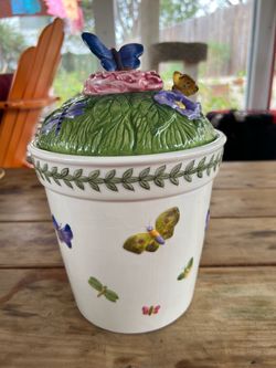 PORTMEIRION BOTANIC GARDEN COOKIE JAR W/ LID 11 IN TALL BUTTERFLIES CANISTER