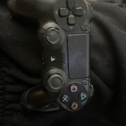 PS4 Controller 