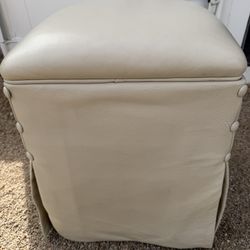 Caracole Leather Storage Ottoman / Seat – High-End & Functional ✨