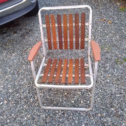 Vintage Red Wood Chair  Great Shape. 75 Bucks