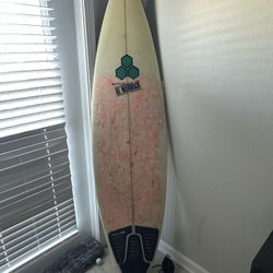 CHANNEL ISLAND $350.00 SURFBOARD NO DINGS GREAT CONDITION WITH LEASE AND STOMPPAD EVERYTHING INCLUDED AS IN PICTURES MUST SELL MILITARY GOT NEW ORDERS