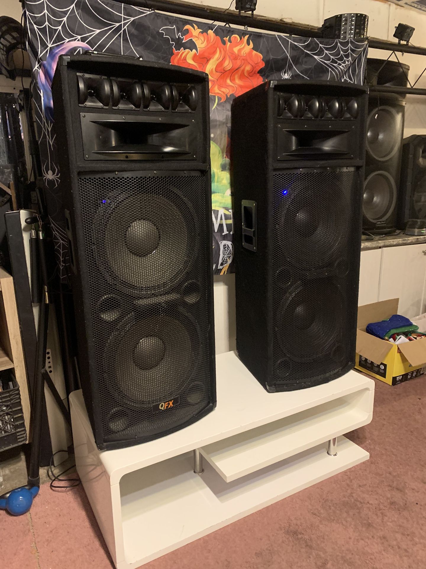 Party Speakers Dj or Karaoke 