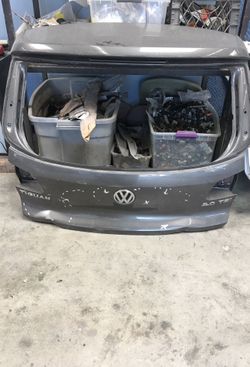 2015 vw Tiguan tailgate