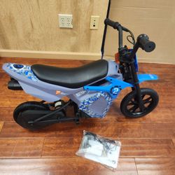 New - Assembled For Display - Pulse Performance EM-1000 Kids Electric Motorbike