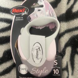 Flexi Retractable Dog Leashes, 8.75, 9.00 Nwt Retail 39.99