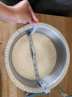 2 Pots, 1 Lid