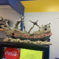 Large Pirate Ship For Aquarium