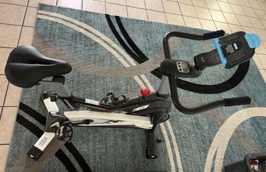 Pooboo exercise bike