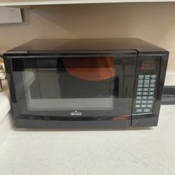 Nice Microwave.   Works Great.  Clean